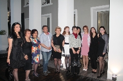 Студенти от ЮЗУ в парад  на красотата