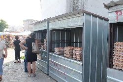 На пазар при комшиите в Делчево