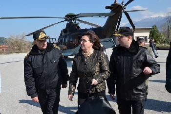 Спипаха 20 бежанци на ГКПП-Златарево пред погледа на четирима министри