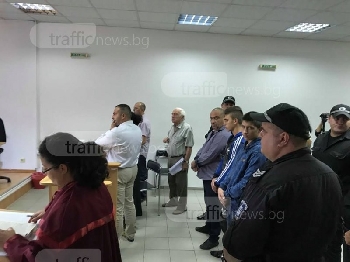 Двама от задържаните за грабежа в Роженския манастир остават в ареста