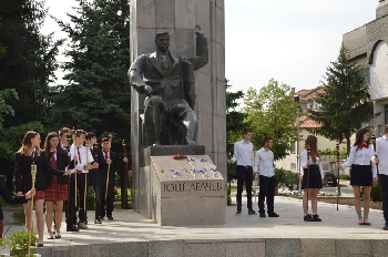 Гвардейски спектакъл за 106 г. свобода в Гоце Делчев