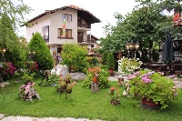 Отличиха собствениците на най-красивите градини в Банско