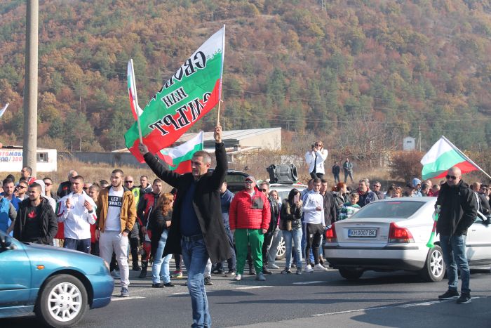Организаторите на протестите: Не желаем да бъдем политизирани