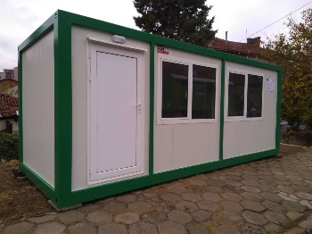 Вандали разбиха нов фургон на  Биострой , откраднаха климатик
