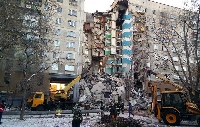 10-етажен блок рухна в Русия, има 4 потвърдени жертви,издирват 68 души