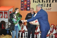 Уникалното Бабино хоро украси и разтърси Разлог