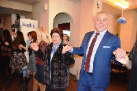 Кметът на Симитли награди  Бебе 2019” с плакет и плюшено мече