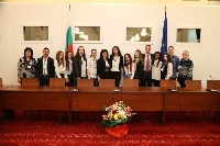 Ученици от Симитли с вълнуващи срещи в Народното събрание