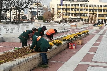 Благоевград с цветни оазиси и повече зелени площи