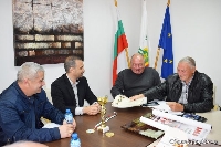 Баби от Катунци разбиха конкуренцията на събора  Балкан фолк”