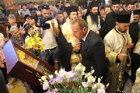 Миряни се поклониха пред чудотворна икона на Богородица в Банско