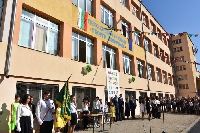 Кметът на Благоевград даде старт на учебната година в две училища
