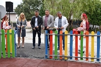 Хлапета се радват на нови площадки в Благоевград и Рилци