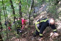 Ловци и огнеборци спасиха мъж, паднал във водопад в Беласица