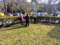 Почистиха от боклуци стадиона и реката в Сандански Почистиха от боклуци стадиона и реката в Сандански