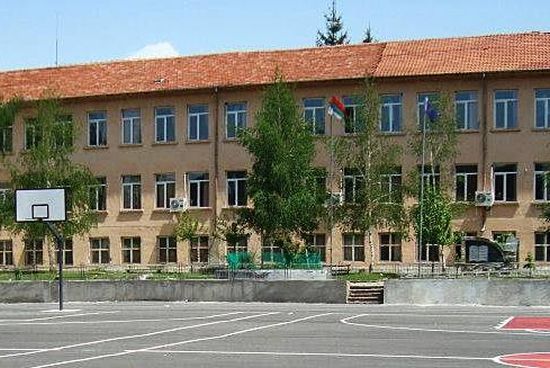 Родителите решават да пуснат ли децата на училище днес