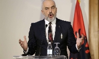 Премиерът на Албания призова: Няма проблем да ме псувате, но си стойте вкъщи Премиерът на Албания призова: Няма проблем да ме псувате, но си стойте вкъщи