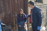 Евродепутатът Асим Адемов и активисти на ГЕРБ раздадоха 145 пакета храна в Гърмен