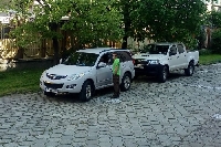 Горски разнасят храна на благоевградски ученици от къща на къща