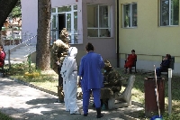 Пожарът не е нанесъл големи щети на Дома, възрастните хора се прибират по стаите Пожарът не е нанесъл големи щети на Дома, възрастните хора се прибират по стаите