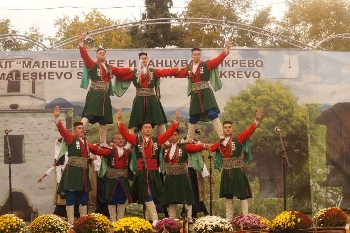 Малешево няма да пее и танцува тази година заради COVID-19