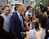 Премиер, министър и кмет откриха 15-ия саниран блок в Благоевград