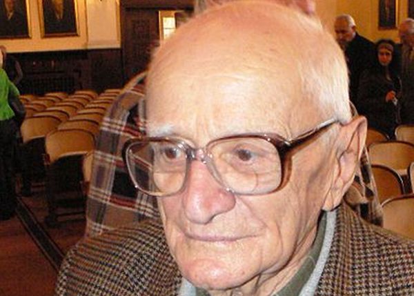 Валери Петров: Каквото и да прави злото, то е нетрайно!