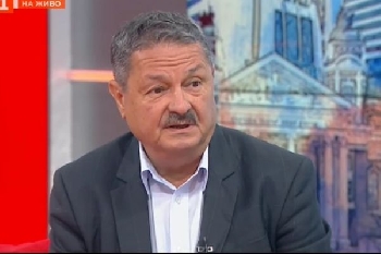 Проф. Георги Рачев: Есента ще бъде топла и суха, а зимата - мека