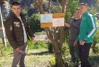 Ученици в Долно Осеново почистиха и направиха по-зелен двора на училището