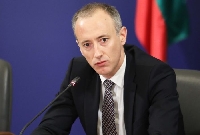 Умуват за носене на предпазни маски и в клас Умуват за носене на предпазни маски и в клас