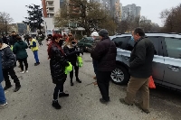 Андрей Новаков и младежи от ГЕРБ раздадоха предпазни маски с посланието  Това не е маска. Това е грижа”