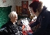 Кметът на Крупник отново зарадва самотни хора с подаръци за Коледа