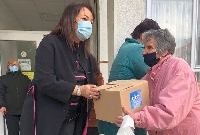 ГЕРБ помогна на пенсионери и социално слаби в Благоевград с над 150 пакета храна
