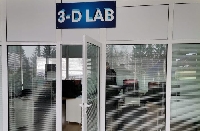 Премиерът пак в Пиринско - този път видя санирани и оборудвани с 3D принтери училища в Разлог и Добринище