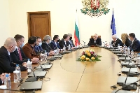 Румен Томов и Бойко Борисов рамо до рамо, правителството пак щедро към Благоевград – даде 1 млн. лева за читалището