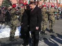 Атанас Камбитов положи венец пред бюст-паметника на Васил Левски в Благоевград Атанас Камбитов положи венец пред бюст-паметника на Васил Левски в Благоевград