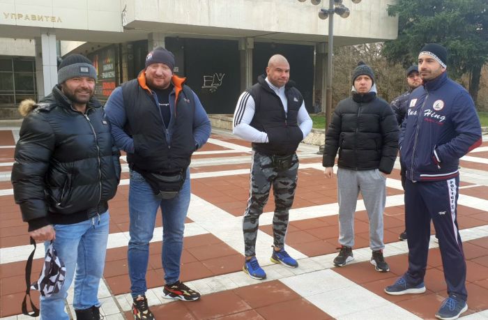 Вчера затвориха фитнес залите в Пиринския край, днес ги отвориха