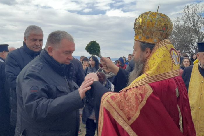 Проф. Георги Михайлов в Церово: Похвално е как хората тук сбъдват мечтата си за своя църква!