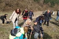 Синдикалисти от КНСБ засадиха 250 акации край Горно Хърсово