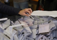 Партиите вече си избират дати за нови избори насред лято Партиите вече си избират дати за нови избори насред лято