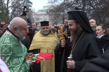 Митрополит Серафим повежда литийно шествие тази вечер в Благоевград