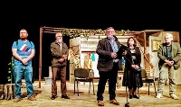 Аплодисменти за Драматичния театър в Благоевград! Връща се с три награди от фестивал