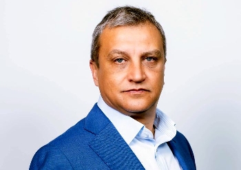 Илко Стоянов първи подаде документи за кандидат-кмет на Благоевград