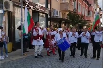 Танците, танците! Те са живи в Гоце Делчев!