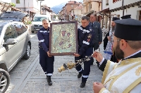 Банско посрещна чудотворната икона на Пресвета Богородица Акаристна