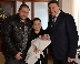 Кметът Атанас Камбитов ориса първото бебе за годината в Благоевград
