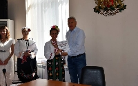 Танци и тъпани на площада в Разлог разтърсиха Рила и Пирин