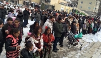 Кметът Радослав Ревански лично именува и връчи подаръци на бабинчетата в Белица
