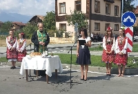 С церемония и официални речи откриха кръгово кръстовище в село Баня