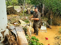 Андрей Новаков и Георг Георгиев помагат за отводняването на Скопие